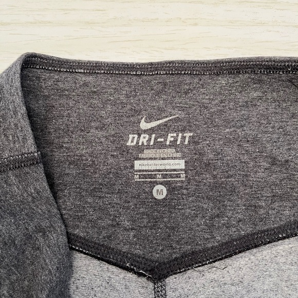Nike Dri-Fit Leggings Women Medium Gray Cropped Workout Pants. - Picture 4 of 7